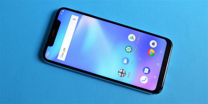 UMIDIGI One Pro: Partea frontală