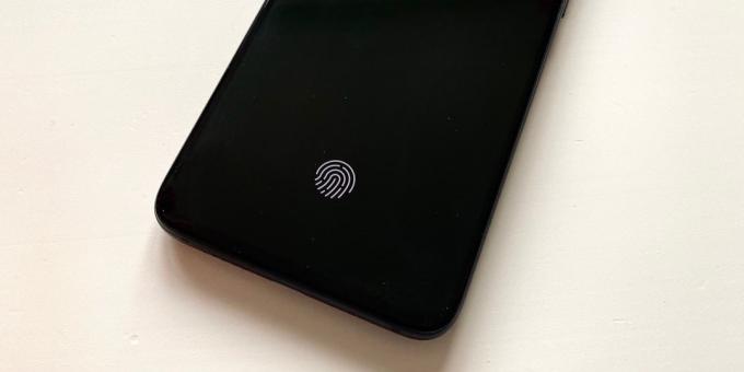 Xiaomi Mi 9 Lite: senzor de amprentă digitală