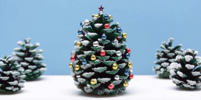 Cum să faci un pom de Crăciun din conuri cu propriile mâini