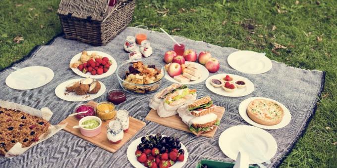 Ce să aducă la picnic: produse alimentare