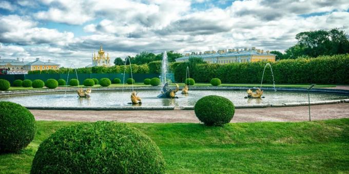 locuri frumoase din Rusia. Peterhof