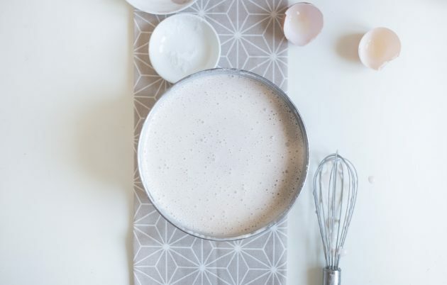 Caserolă cu iaurt cu proteine: introduceți amestecul uscat