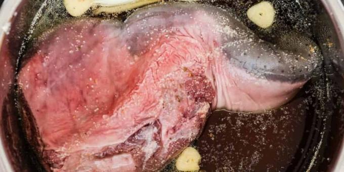 Cum de a găti carnea de vită limba într-o oala sub presiune