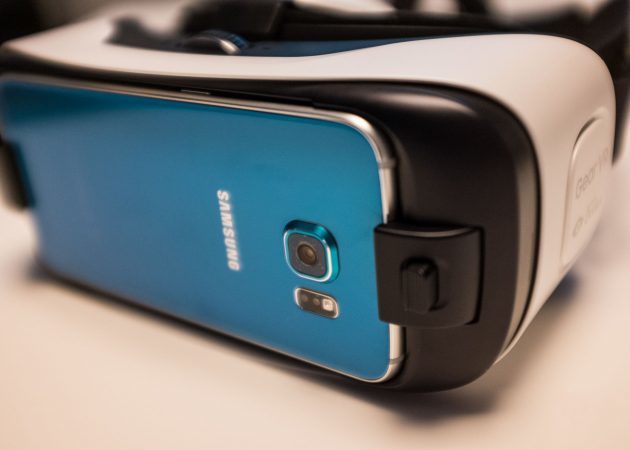 VR-gadget-uri: Samsung Gear VR
