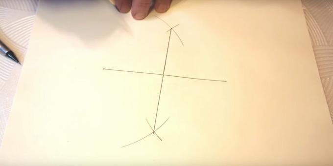 Cum să desenați o stea cu cinci colțuri: trageți o linie verticală