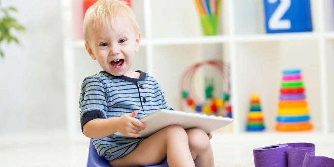 Cum de a preda un copil la oala: Cap de toaletă jucărie sau carte