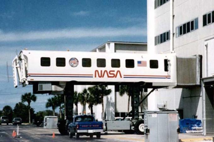 NASA Vehicule pentru transportul de personal