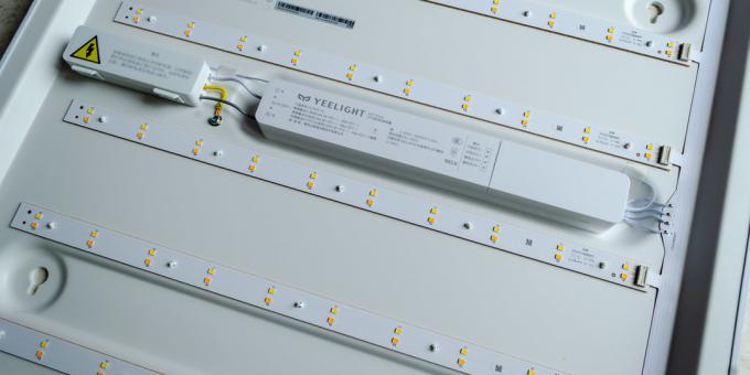 Yeelight inteligent pătrat cu LED-uri de lumină Ceiling: Baza metalică