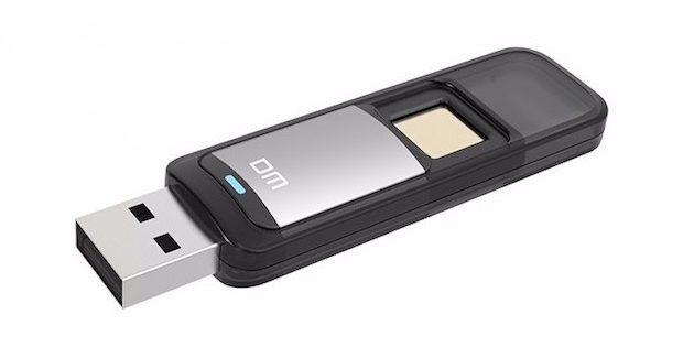 unitate flash USB cu scanner de amprente digitale