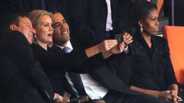 Autoportrete Obama, Helle Thorning-Schmidt și David Cameron