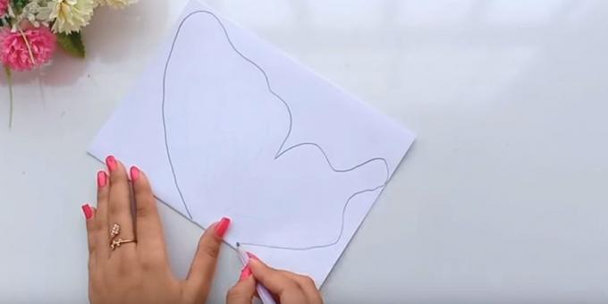 felicitarea cu propriile mâini: Fold o foaie de hârtie albă în jumătate transversal