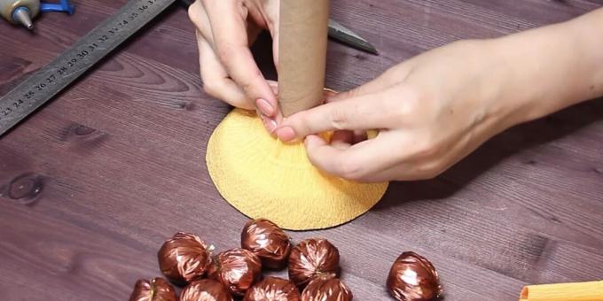 Cum să faci un buchet de dulciuri cu propriile mâini: lipiți martorul