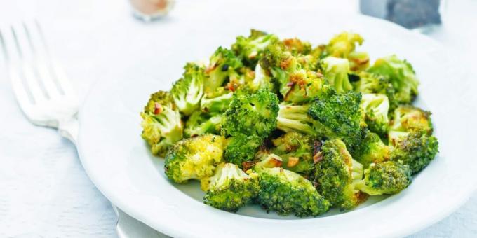 Broccoli copt cu usturoi