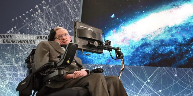 Profesorul Stephen Hawking, autorul cărții „O scurtă istorie a timpului“