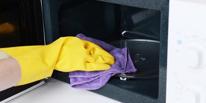 Cum pentru a curăța cuptorul cu microunde
