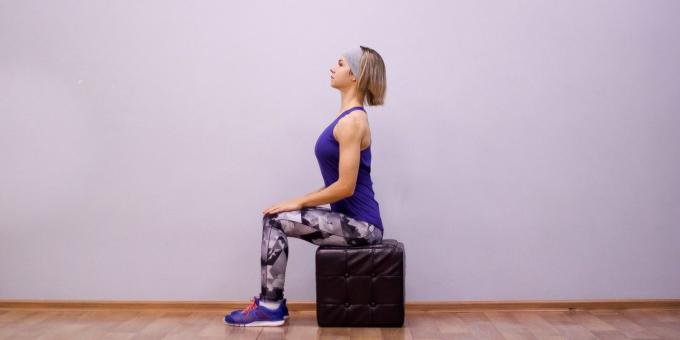 exerciții de flexibilitate: se întinde înapoi