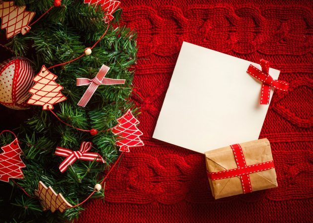 Decorarea unui pom de Crăciun: Cadouri