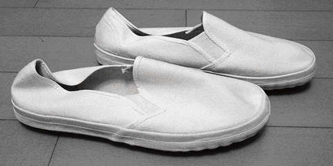 îngrijire pantofi: vopsea julituri trata
