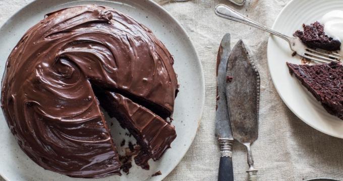 Prăjitură cu ciocolată în cuptorul cu microunde
