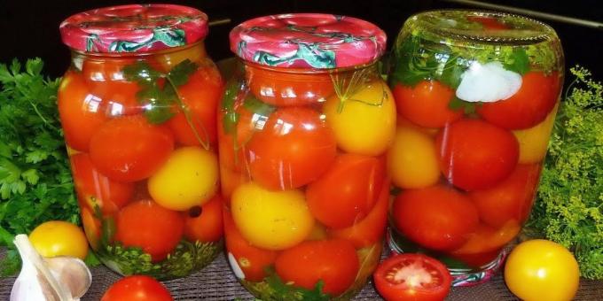 Rețete: tomate marinat cu ierburi