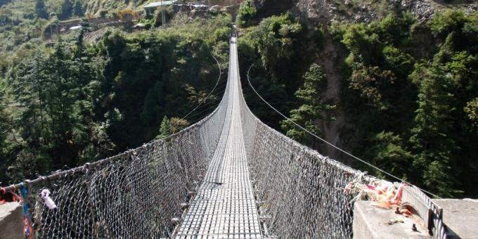 Cele mai înfricoșătoare poduri: podul suspendat Ghasa