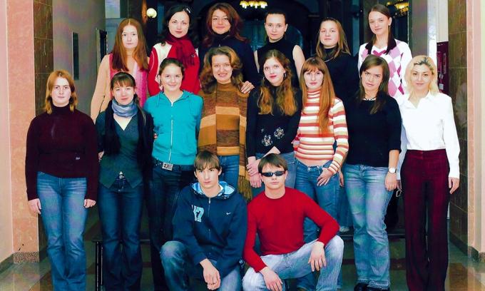 Denis Shipovich cu colegii de clasă