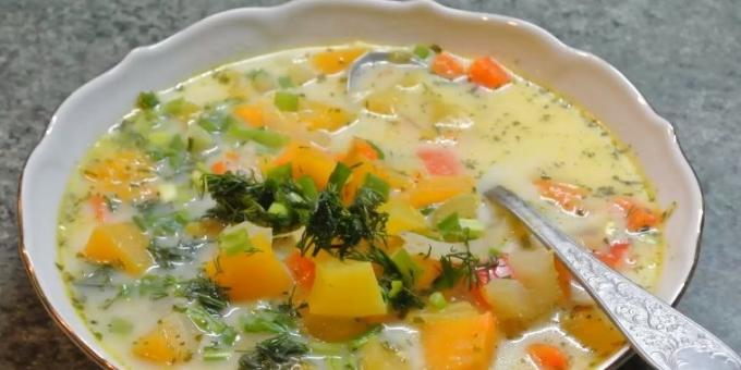 supa de legume cu dovleac și smântână