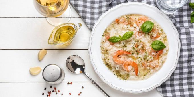 Risotto cu creveți, vin alb și busuioc