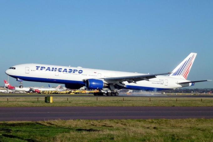 Boeing 777-300 al companiei „Transaero“