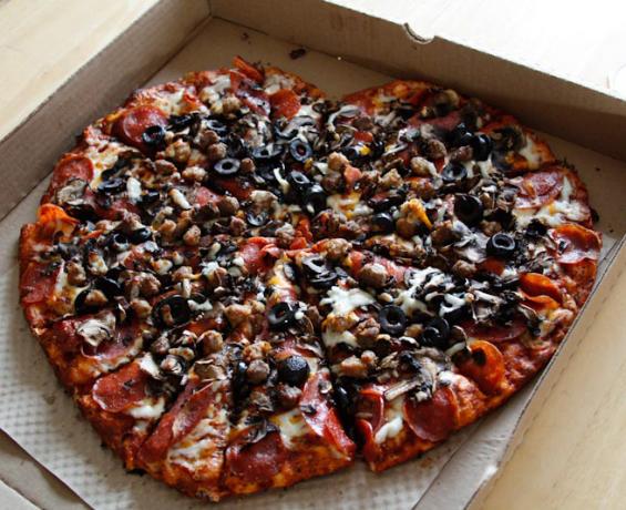 Cadouri pentru Ziua Îndrăgostiților: Pizza