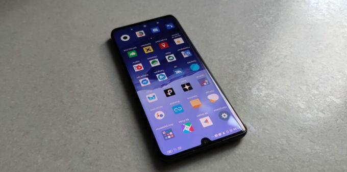 Xiaomi Mi Note 10 Lite: afișaj