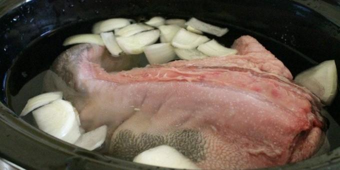 Cum de a găti carnea de vită limba în multivarka