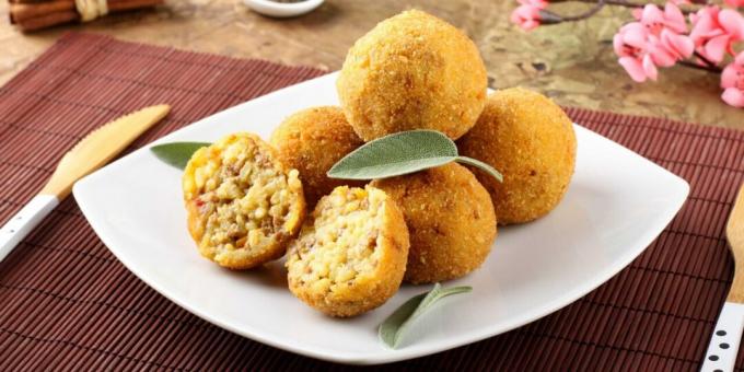 Arancini cu branza si carne tocata