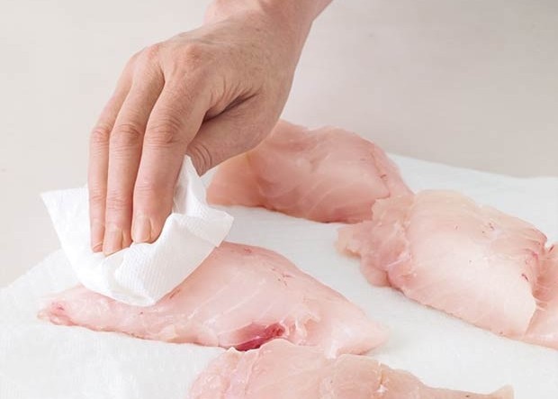 Cum de a găti pește: trage de umiditate