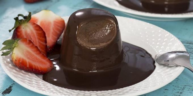 Reteta: Ciocolata panna cotta cu sos de ciocolată