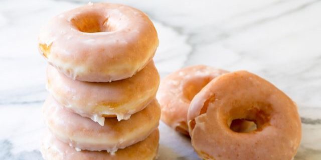 Donuts Rețete: gogoși clasice cu zahăr pudră