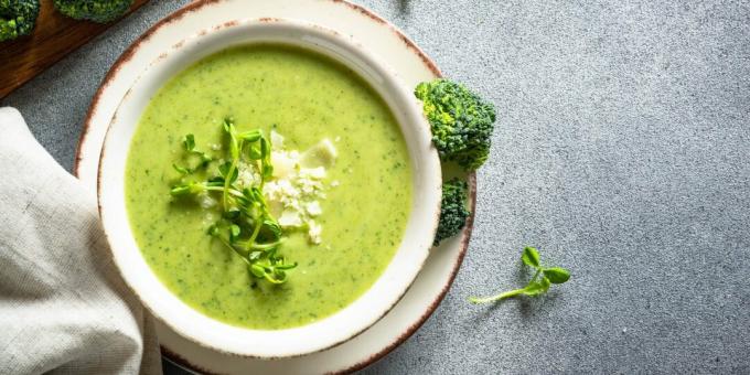 Supa cremoasa de broccoli cu crema