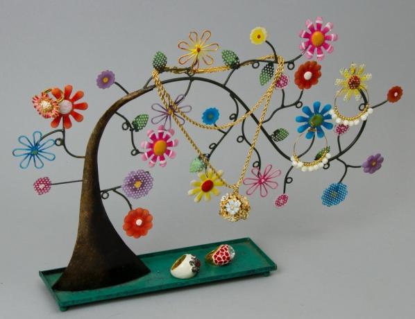 arbore ornamental pentru bijuterii