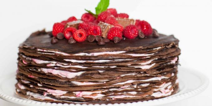 Retete: Clatite tort cu cacao și boabe