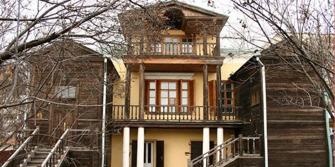 Obiective turistice în Saratov: Casa-Muzeul Cernîșevski
