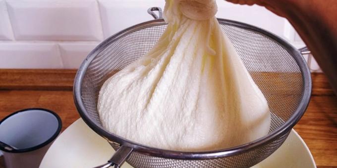 Cum de a face brânză de casă: a scăpa de ser
