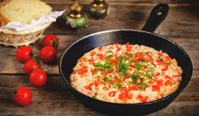 Misch-mash - omletă bulgară cu legume