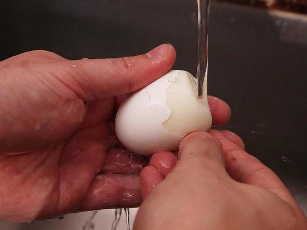 Cum pentru a curăța în mod corespunzător ouăle