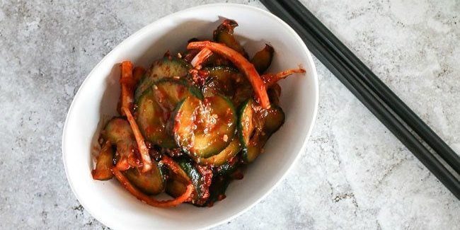 Reteta castraveții coreene cu ceapă și usturoi
