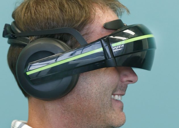 VR-gadget-uri: Vuzix iWear Video Căști