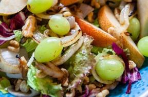 Reteta: Salata cu struguri pentru alergători