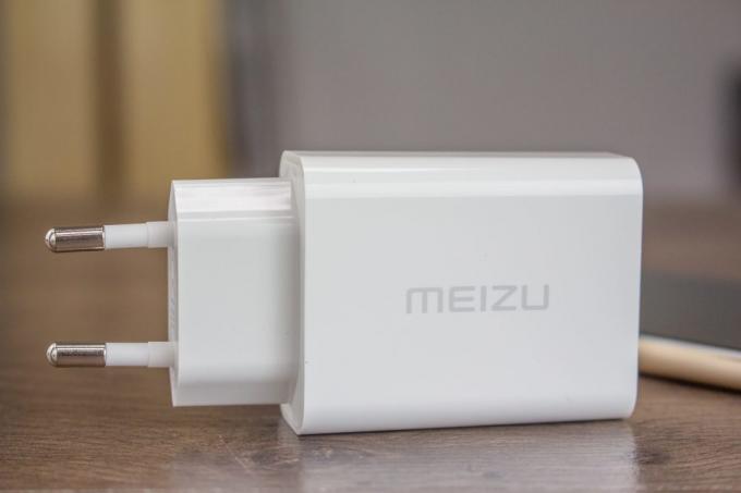 Meizu Pro 6: încărcător