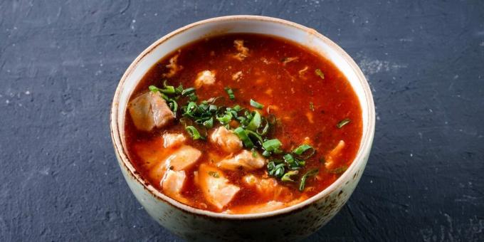 Supă de roșii în stil italian cu pui