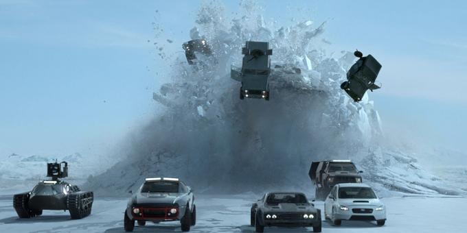 Cele mai așteptate filme din 2020: un cadru din filmul "Fast and the Furious 8"