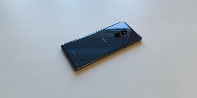 Sony Xperia 1: panoul din spate